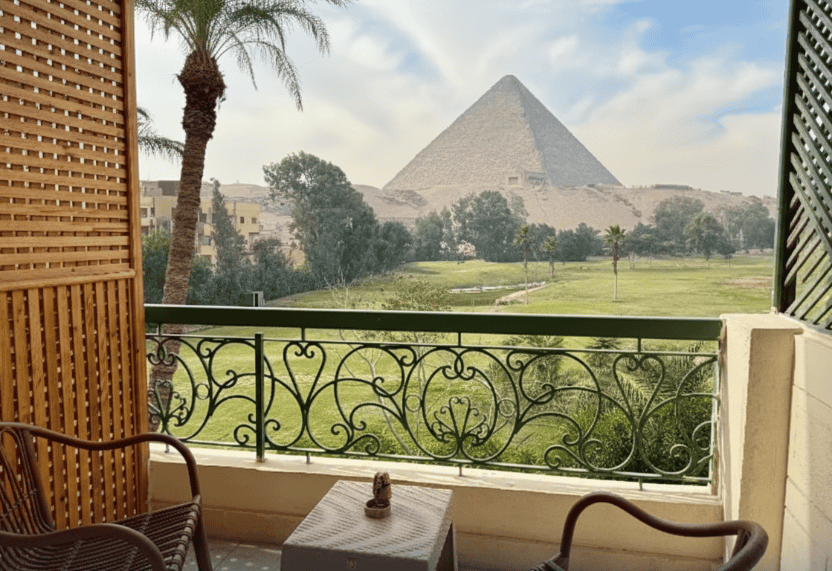 Beit Khufu Pyramid Hotel
