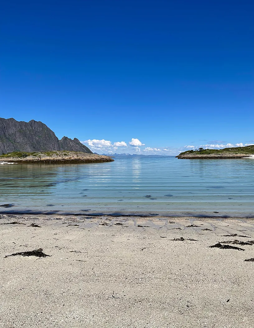 La playa de Skrova, de arena blanca y agua turquesa